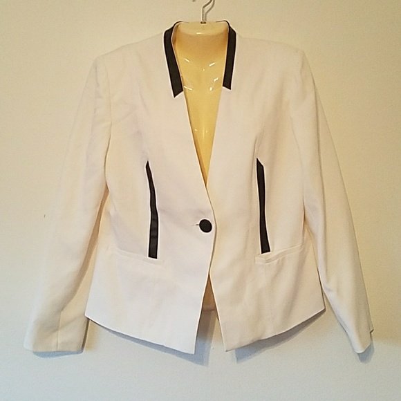 Isabella Cream and Black Suit Blazer Jacket - Picture 2 of 8
